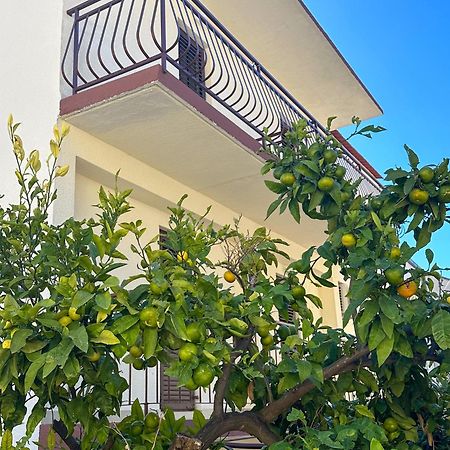 Niko Apartments ドルヴェニク エクステリア 写真